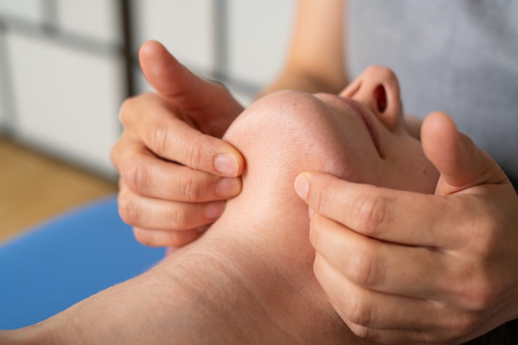 KINESIS OVIEDO FISIOTERAPIA y OSTEOPATIA EN OVIEDO dolor de mandibula ATM