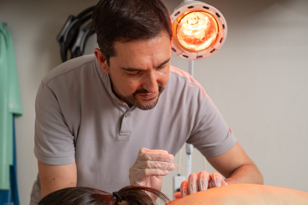 KINESIS OVIEDO FISIOTERAPIA y OSTEOPATIA EN OVIEDO tratamientos puncion seca 2